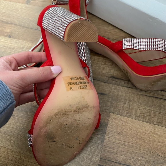Blingy Red Heels - Picture 2 of 2
